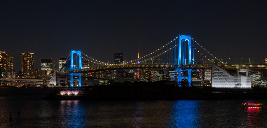 Rainbow Bridge seen from Odaiba Marine Park