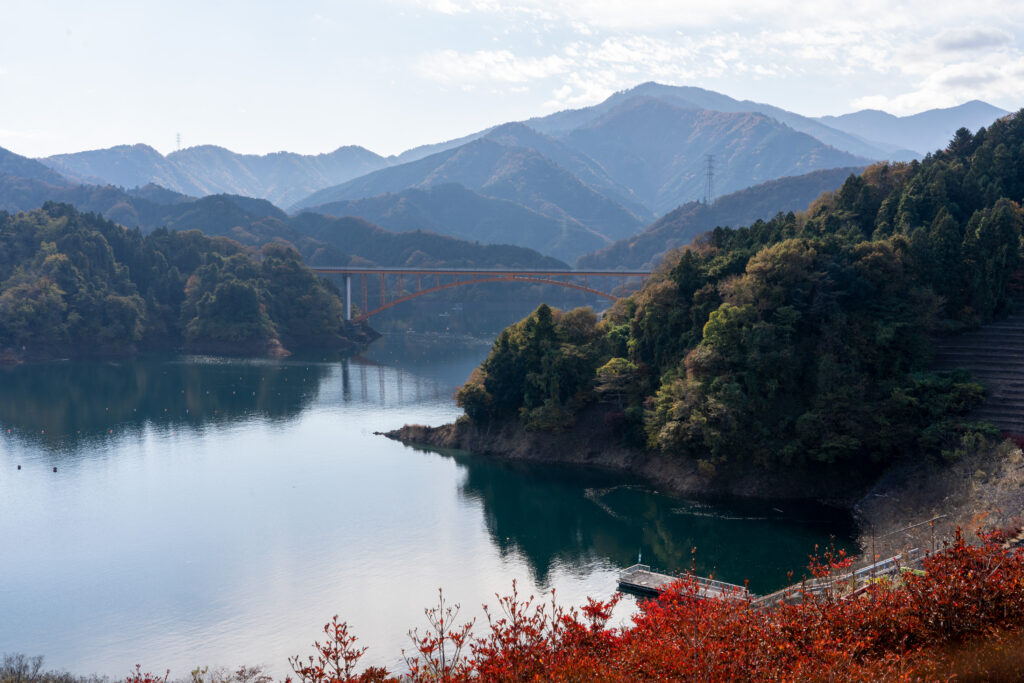 Niji-no-ohashi Bridge seen from Toriibara park